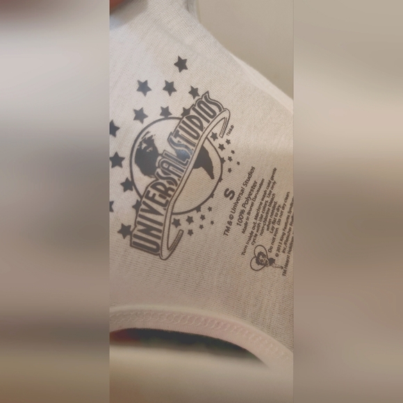 Stylish Graphic Women's Top with Red Accents. Is Missing A Few Accents - Picture 4 of 4